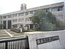 周辺：葉山中学校まで130メートル