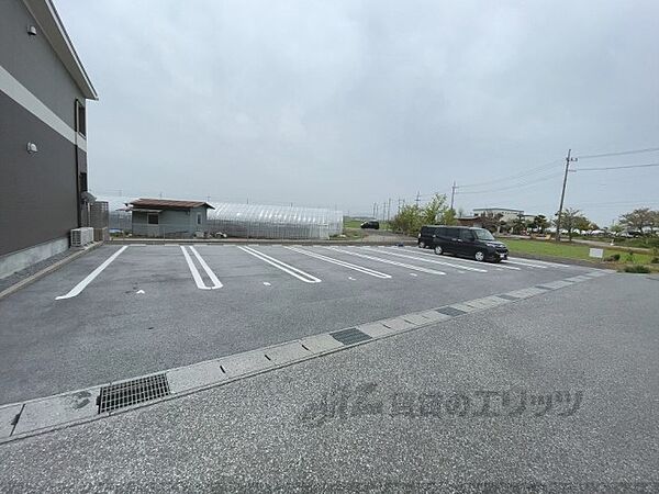 駐車場：駐車場