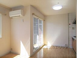 JR草津線 甲賀駅 徒歩4分の賃貸アパート 1階2DKのリビング/ダイニング