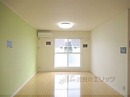 JR草津線 寺庄駅 徒歩11分の賃貸アパート 1階1LDKのリビング/ダイニング