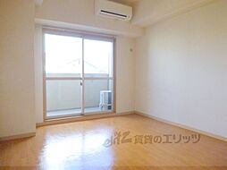 JR東海道・山陽本線 石山駅 徒歩3分の賃貸マンション 2階1Kのリビング/ダイニング