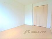 リビングの横にある洋室です。