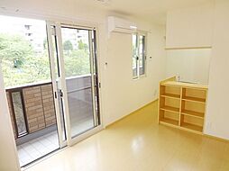 小田急小田原線 向ヶ丘遊園駅 バス17分 東名向丘入口下車 徒歩2分の賃貸アパート 3階2LDKのリビング/ダイニング