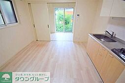 京王相模原線 京王稲田堤駅 徒歩12分の賃貸アパート 1階1LDKのリビング/ダイニング