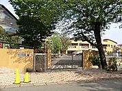 学校法人武蔵学園東菅幼稚園 523m