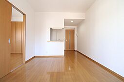 グランドスカイ上之園 1階1LDKのリビング/ダイニング