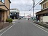 外観：前面道路含む現地写真