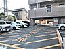 駐車場：平面駐車場なので停めやすいです！