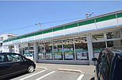ファミリーマート北島田町一丁目店 798m