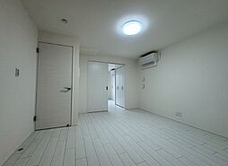 JR山手線 目黒駅 徒歩13分の賃貸マンション 1階1LDKのリビング/ダイニング