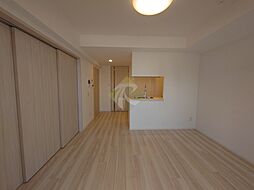 東京メトロ丸ノ内線 西新宿駅 徒歩8分の賃貸マンション 7階1LDKのリビング/ダイニング