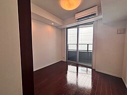 都営新宿線 新宿駅 徒歩4分の賃貸マンション 7階1Kのリビング/ダイニング