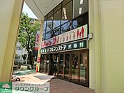 マルマンストア江古田店 徒歩8分。スーパー 640m