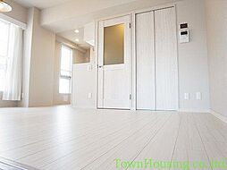 東急東横線 自由が丘駅 徒歩6分の賃貸マンション 6階1Kのリビング/ダイニング