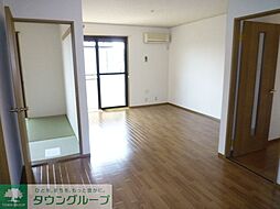 西武新宿線 狭山市駅 徒歩27分の賃貸アパート 2階2LDKのリビング/ダイニング