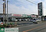 業務スーパー東松山店 徒歩9分。 700m