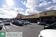 ベルク入間野田店 徒歩17分。スーパー 1290m
