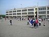 周辺：立川市立西砂小学校 613m