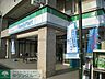 周辺：ファミリーマート百草園駅前店 徒歩7分。コンビニ 490m