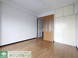 ニューハイム井上 4階1Kのリビング/ダイニング