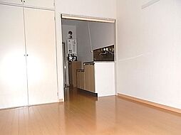 グリーンパレス秋川 2階1Kのリビング/ダイニング