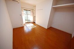 ホワイティ志田 1階1Kのリビング/ダイニング