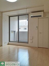 ゴールデン　ソレイル 206 2階1Kのリビング/ダイニング