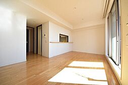 パークキューブ京王八王子II 201 2階3LDKのリビング/ダイニング