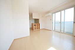 ラ・メール 2階1LDKのリビング/ダイニング