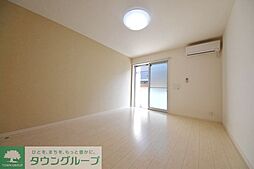 リブリ・ダロル 109 1階1Kのリビング/ダイニング