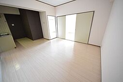 ファーストコーポ幕張本郷 309 3階3LDKのリビング/ダイニング