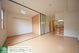 ノーベルパーク15 101 1階1LDKのリビング/ダイニング