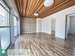 幸町レジデンス 102 1階2LDKのリビング/ダイニング