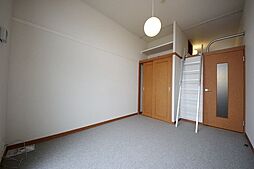 レオパレスシュペリュール 303 3階1Kのリビング/ダイニング