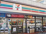 セブンイレブン鵠沼海岸店 徒歩2分。徒歩5分。コンビニ 140m