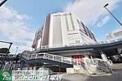 トツカーナ 徒歩14分。ショッピングセンター 1100m