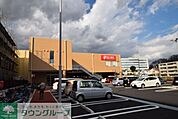 ヤオコー藤沢片瀬店 徒歩5分。スーパー 380m