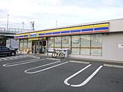 ミニストップ藤沢城南店 317m