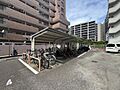 駐輪場、バイク...