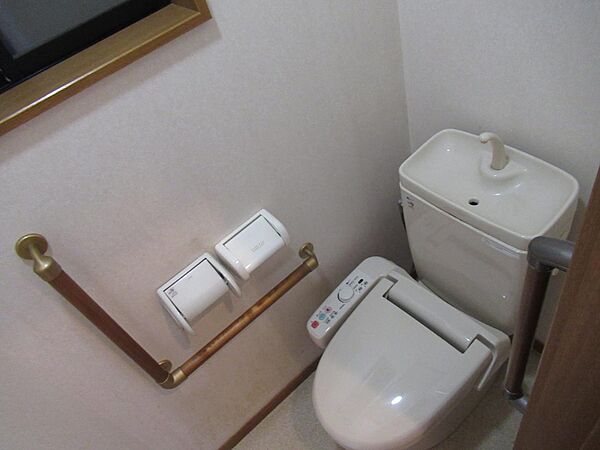 トイレを拡大表示
