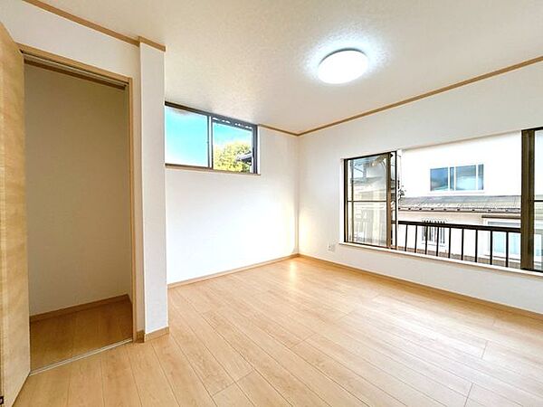 洋室を拡大表示