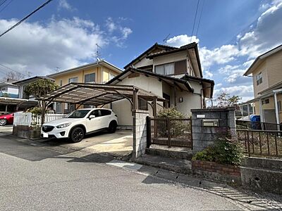 外観：【住宅ローン減税対象】価格には消費税を含みます。自社物件につき随時ご案内可能。内覧希望の方はお電話ください。