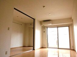 東急東横線 武蔵小杉駅 徒歩7分の賃貸マンション 3階1LDKのリビング/ダイニング