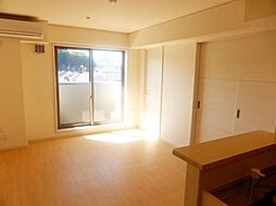 JR南武線 武蔵新城駅 徒歩14分の賃貸マンション 2階2LDKのリビング/ダイニング