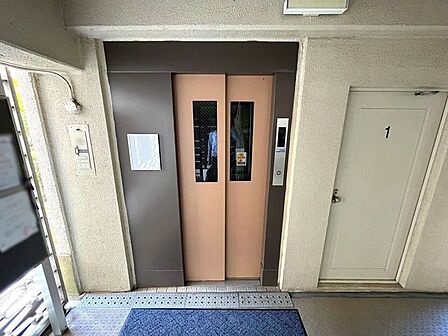 エレベータ