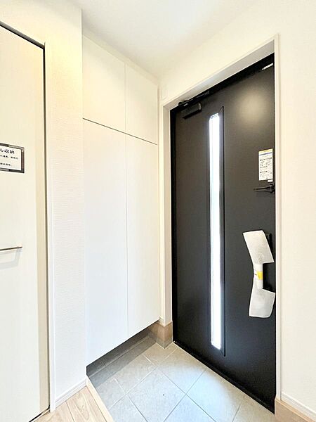 玄関を拡大表示
