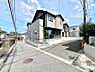 外観：～Exterior～　前面道路は閑静な住宅地をはしる車通りの少ない道路。駐車の出し入れもらくらくです！ご不明点・現地見学のご希望は、お気軽にお問い合わせください！