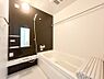 浴室：◆1号棟◆～Bath Room～　足を伸ばして入浴することが可能！一日の疲れを癒す貴重なバスタイムです。お子様とご一緒でも十分な広さなので、リビングとは違った家族団欒のひと時をお楽しみいただけます。