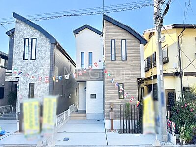 外観：◆1号棟◆〜Exterior〜　一戸建ての大きなメリットは、自分達の「土地」を「自由に」使える事です。ガーデニングやＤＩＹ，車やバイクの趣味など様々な用途で利用できます。