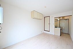 メゾン・ド・ブリーヤン 308 3階ワンルームのリビング/ダイニング